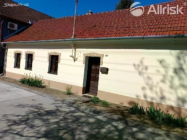 Pronájem rodinného domu 90 m², pozemek 337 m² Baráky, Rohatec