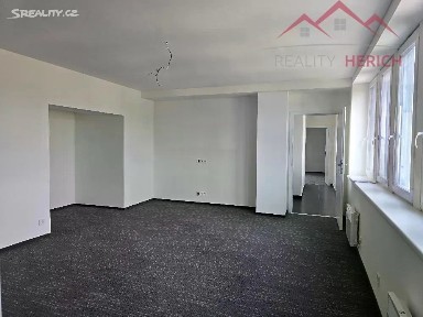Pronájem bytu 3+kk 97 m² Žižkovo náměstí, Chomutov