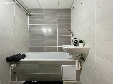 Litvínov, Most, Horní Litvínov, Bezručova