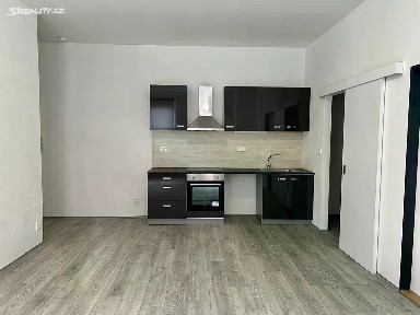 Pronájem bytu 2+kk 48 m² Ruská, Dubí - Pozorka