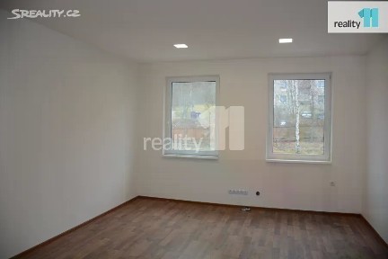 Pronájem kanceláře 101 m² Vančurova, Ostrov