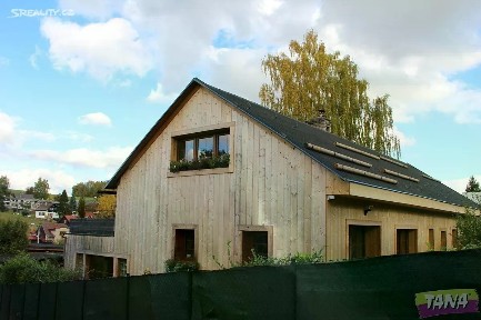 Prodej rodinného domu 260 m², pozemek 1505 m² Držkov