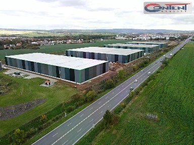 Pronájem výrobní haly, prostoru 2300 m² ČSA, Velká Bystřice