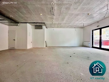 Pronájem komerční nemovitosti 81 m² Za Jitonou, Český Krumlov - Latrán