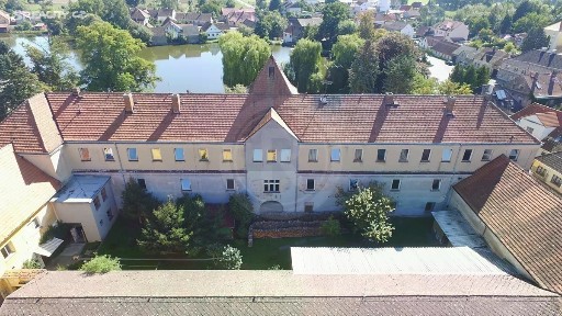 Prodej obchodního prostoru 2355 m² Veselíčko