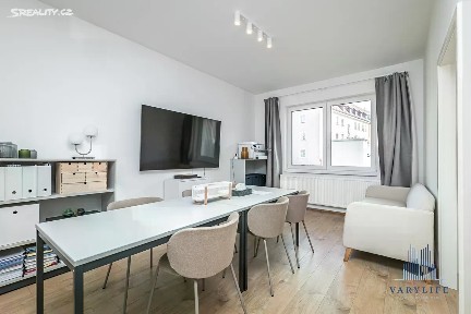 Prodej bytu 4+kk 102 m² Šumavská, Karlovy Vary