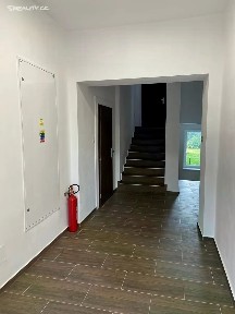 Prodej bytu 3+1 80 m² U Trati, Karlovy Vary - Bohatice