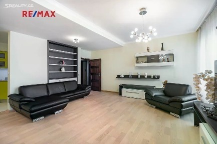 Prodej bytu 4+kk 171 m² Libušina, Karlovy Vary