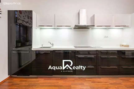 Karlovy Vary, Zámecký vrch, 29