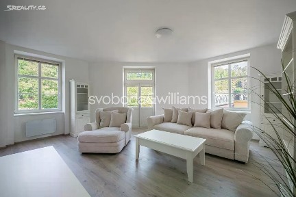 Karlovy Vary, nábřeží Jana Palacha