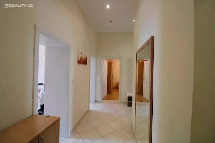 Karlovy Vary, Vřídelní, 49