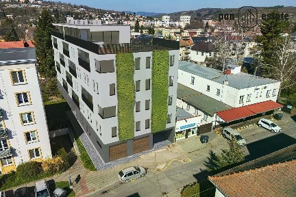 Prodej kanceláře 1300 m²