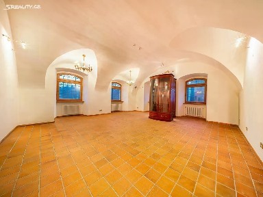 Prodej obchodního prostoru 592 m² Družstevní, Luhačovice