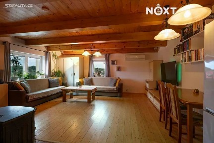 Prodej rodinného domu 258 m², pozemek 1924 m² Holedeč - Veletice