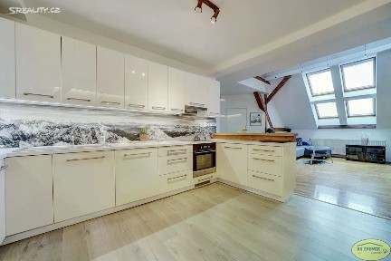 Prodej bytu 4+kk 128 m² Pivovarská, Holešov