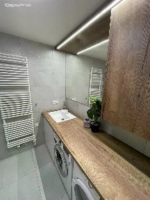 Prodej bytu 3+1 80 m² Zlín - Louky