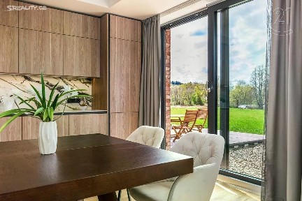 Černá v Pošumaví, Český Krumlov