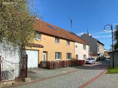 Prodej rodinného domu 265 m², pozemek 298 m² U Potoka, Holešov