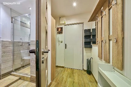 Pronájem bytu 1+kk 28 m² Maxima Gorkého, Trutnov - Kryblice