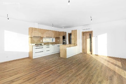 Prodej rodinného domu 122 m², pozemek 1366 m² Nemojov