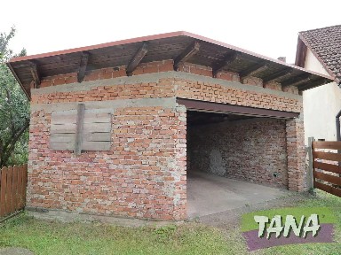 Prodej rodinného domu 316 m², pozemek 1314 m² Pecka