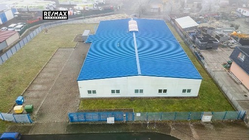 Prodej výrobní haly, prostoru 930 m² Kadaň
