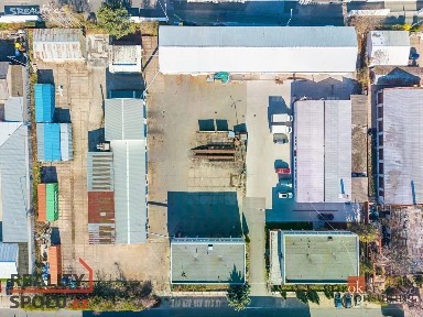 Pronájem výrobní haly, prostoru 1059 m² Výrobní, Hradec Králové - Slezské Předměstí