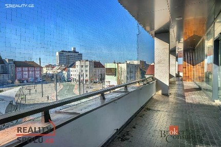 Hradec Králové, Pražské Předměstí, Dukelská třída, 7