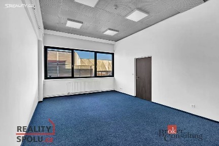 Pronájem kanceláře 67 m² Dukelská třída, Hradec Králové - Pražské Předměstí
