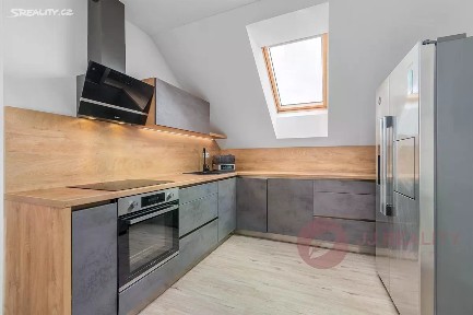 Prodej bytu 2+kk 60 m² Dlouhá, Chrást