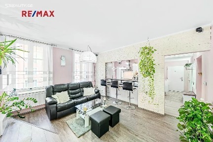 Prodej bytu 4+1 81 m² Lobezská, Plzeň - Východní Předměstí