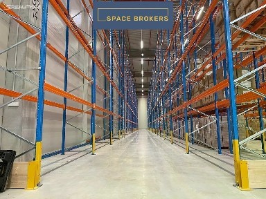 Pronájem skladového prostoru 4372 m² Brno - Tuřany