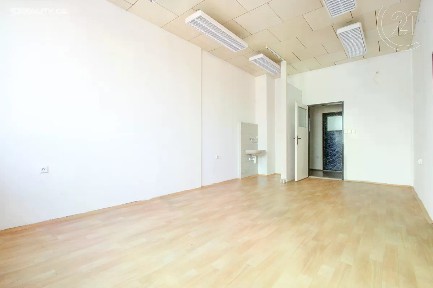 Pronájem kanceláře 43 m² Šmahova, Brno - Slatina