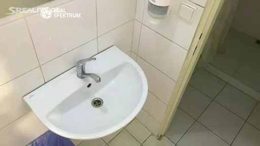 Pronájem kanceláře 46 m² Svatopetrská, Brno - Komárov