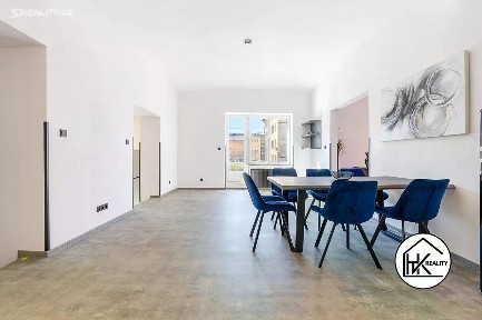 Teplice, Mánesovo náměstí, 6