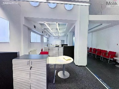 Pronájem obchodního prostoru 156 m² Ferrerova, Duchcov