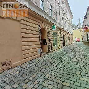 Pronájem obchodního prostoru 45 m²
