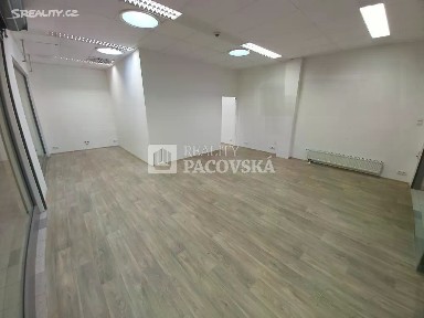 Pronájem obchodního prostoru 60 m² Mírové náměstí, Ústí nad Labem - Ústí nad Labem-centrum