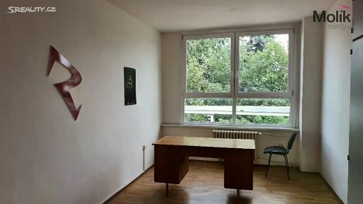 Pronájem kanceláře 20 m² Malé Březno