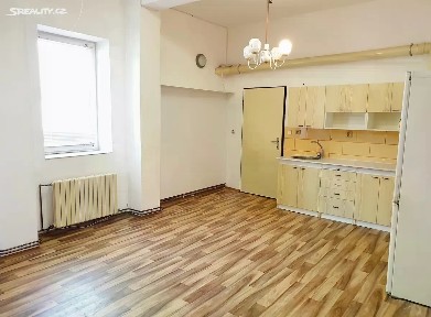 Lomnice nad Popelkou, Semily, Antala Staška