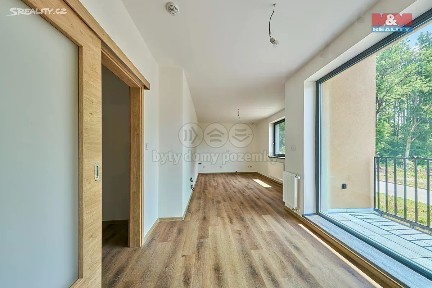 Prodej bytu 2+kk 42 m² Černý Důl