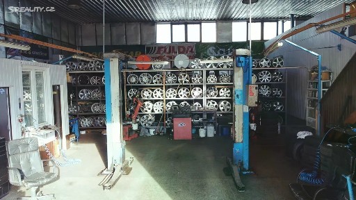 Prodej komerční nemovitosti 310 m² Žďárského, Kožichovice