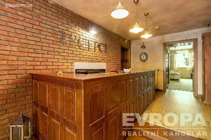 Prodej ubytovacího zařízení 1100 m² Vratislavovo náměstí, Nové Město na Moravě