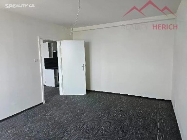 Pronájem bytu 3+kk 65 m² Žižkovo náměstí, Chomutov