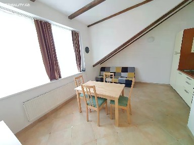 Praha, Praha 5, Smíchov, Plzeňská, 37