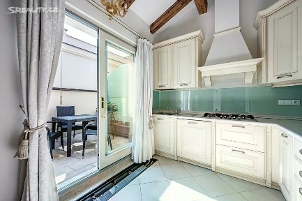 Pronájem bytu 3+kk 107 m² Italská, Praha - Vinohrady