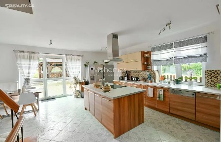 Pronájem vily 996 m², pozemek 996 m² Pod viaduktem, Praha - Stodůlky