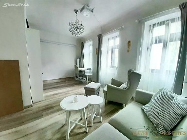 Pronájem bytu 3+kk 55 m² Lazebnická, Jihlava