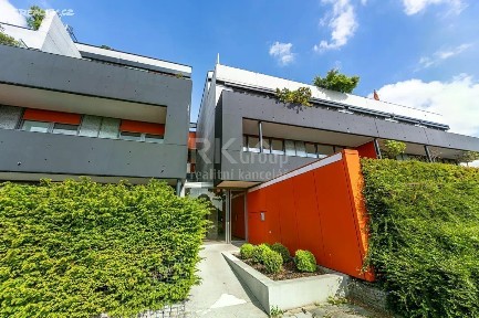 Praha, Praha 6, Břevnov, Běžecká, 2