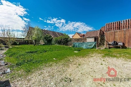 Prodej rodinného domu 165 m², pozemek 2623 m²
